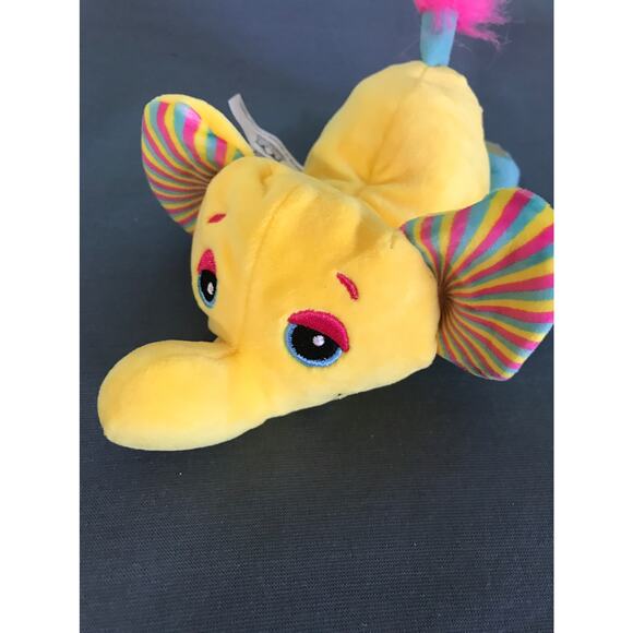 Cutetitos Carnivalitos JUMBOTITO ELEPHANTITO 7.5" Plush Elephant Scented S4. - Picture 1 of 3